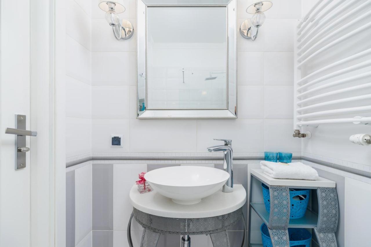 Modern Apartment Lubicz Krakow By Noclegi Renters Экстерьер фото